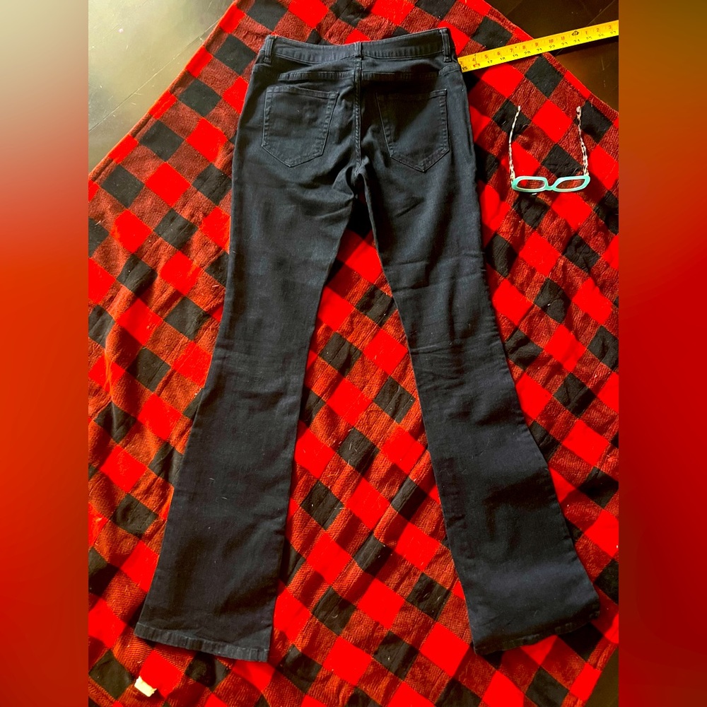 WhoWhatWear Flare Jeans Size 2. Excellent used, pocket front.